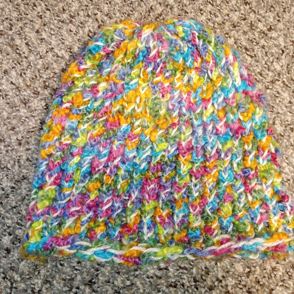 Multicolor hat